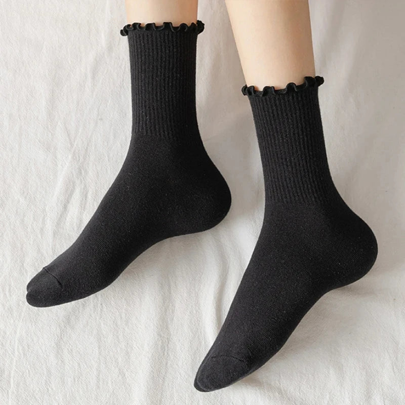 5 pair /Lot Socks for Women Ruffle Cotton Middle Tube Ankle Short Breathable Black White set Spring Autumn